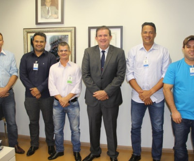 Vereadores e prefeito de Sonora visitam gabinete do deputado Eduardo Rocha