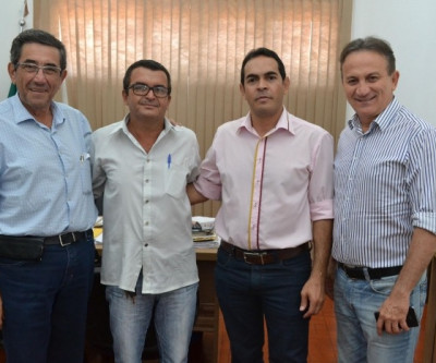 Prefeito de Selvíria recebe visita técnica de equipe do Governo do Estado