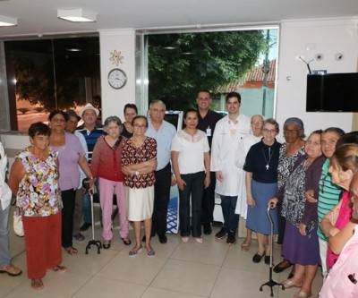 Prefeitura e Hospital Auxiliadora vão realizar 100 cirurgias de cataratas