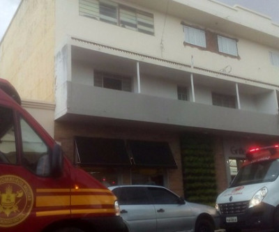 Pedreiro sofre queda do 2º andar de prédio no Centro de Três Lagoas