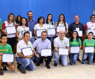 Estudantes e professores são homenageados em duas solenidades na Câmara