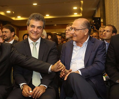 Ferrovia levará produção de MS a nova fronteira de competitividade, diz Reinaldo Azambuja