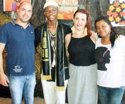 Aluno haitiano vence Concurso de Beleza Negra do IFMS