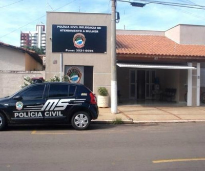 Homem espanca mulher com cabo de vassoura no Novo Oeste e acaba preso