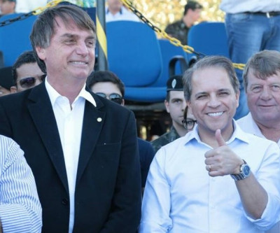 Bolsonaro mantém dianteira na pesquisa para presidente e Coronel David já é o 4° para governador