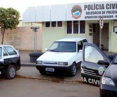 Detentos são flagrados tentando fugir da Delegacia de Aparecida do Taboado