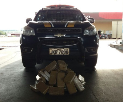 Polícia Rodoviária Federal apreende 61 Kg de cocaína em veiculo envolvido em acidente