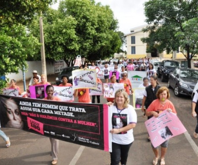 Assistência Social de Três Lagoas promove caminhada alusiva ao Dia Internacional da Mulher 