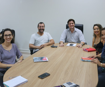 Vereadores reúnem-se com grupo  do Departamento Pedagógico  para tratar da automutilação