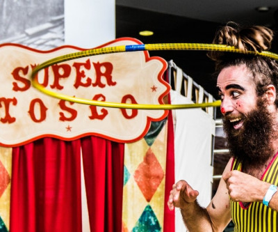Grupo de teatro prudentino faz apresentação única na Praça Ramez Tebet