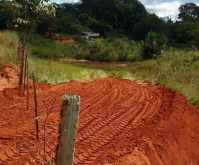 Prefeitura constrói desvio na zona rural para início de reforma de ponte do Pombinho