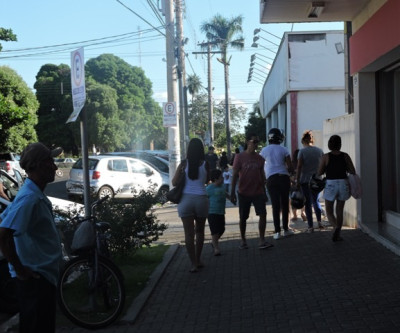 Comércio de Três Lagoas funciona em horário diferenciado em dias de jogos do Brasil