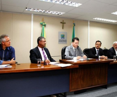 Frente parlamentar busca diminuir custos para regularização de imóveis rurais no estado