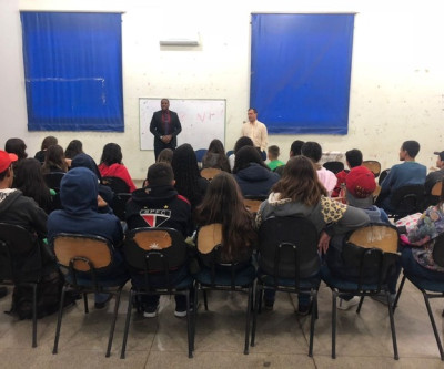 Conselho Tutelar promove palestras sobre drogas em escolas de Três Lagoas