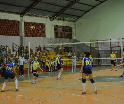 Iniciada a Copa Integração de Voleibol e Futsal feminino 