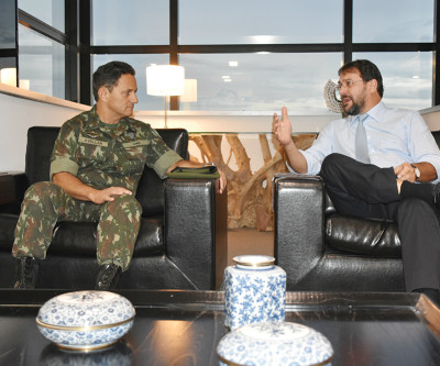 Fiems e Exército alinham parcerias de qualificação e suprimentos para as tropas 