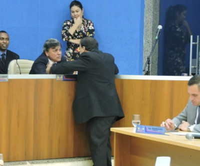 Vereadores ‘trocam ofensas’ sobre taxa de coleta de lixo em  Três Lagoas 