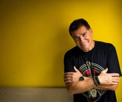 Internado desde março, Jerry Adriani anuncia que está com câncer