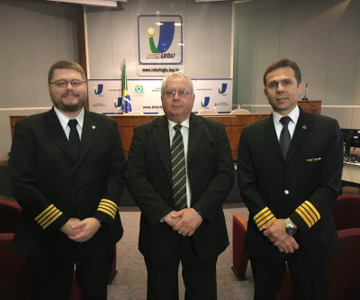 Instalação de câmeras em cabines de aeronaves pode afetar   segurança de voo