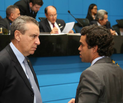 Deputados alertam para risco iminente em ponte sobre Rio Paraguai