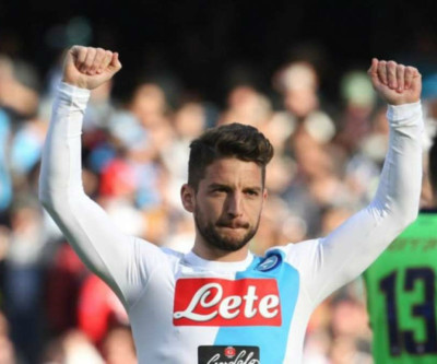 Napoli sai na frente, mas cede empate ao Sassuolo