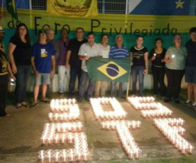 Movimento “Vem pra Rua” realizam manifesto em frente ao prédio da Justiça Federal