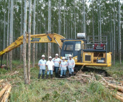 Fibria abre vagas para operadores de máquinas florestais em Três Lagoas
