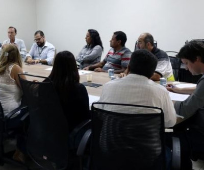 Vereadores se reúnem com representantes da Elektro para agilizar serviços