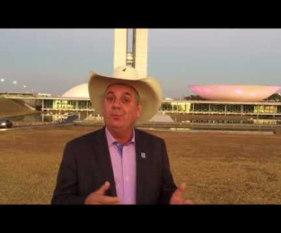 Prefeito de Três Lagoas comemora assinatura do termo compromisso que repassa área da NOB para o município