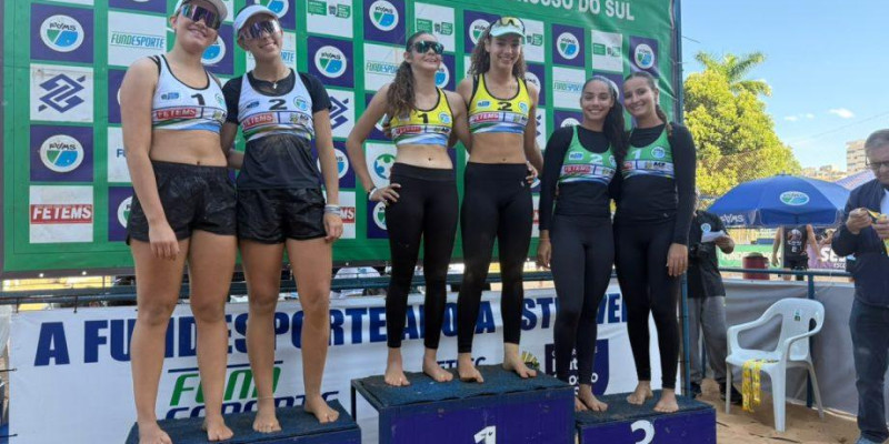 Três Lagoas conquista títulos e sobe ao pódio na abertura do Circuito Estadual de Vôlei de Praia