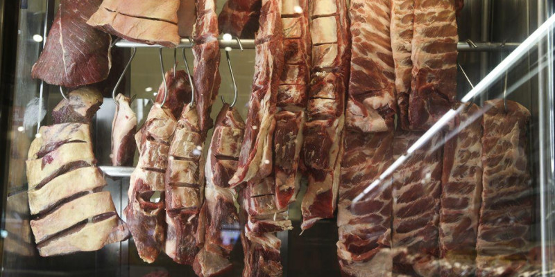 Cota chinesa faz exportação de carne bovina recuar em agosto