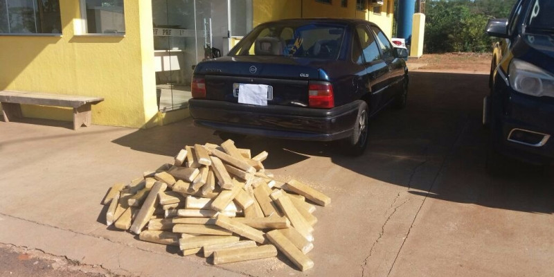 PRF apreende maconha que seria levada para Ribeirão Preto/SP
