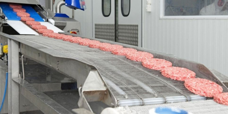 Fábrica de hambúrguer da Marfrig será implantada em Bataguassu, anunciou Azambuja