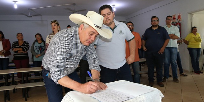 Ordem de serviço para ampliação do CEI “Novo Alvorada” é assinada