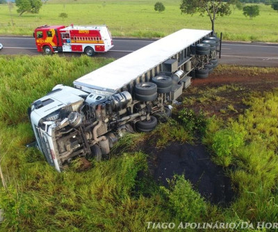 Corpo de Bombeiros Militar em Bataguassu atende grave acidente que deixou três feridos