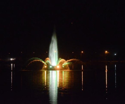 Fonte Luminosa é reinaugurada na Lagoa Maior