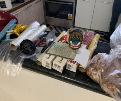 Comércios de fachada: quatro são presos com droga, armas e carro de luxo