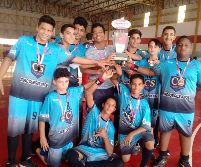 Alunos da SEJUVEL conquistam troféu de ouro de handebol em Presidente Prudente