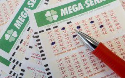 Acumulada há 14 concursos, Mega Sena vai pagar R$ 275 milhões no sábado