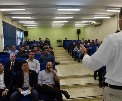 Em evento sobre refrigeração, diretor do Senai destaca demanda por bons profissionais