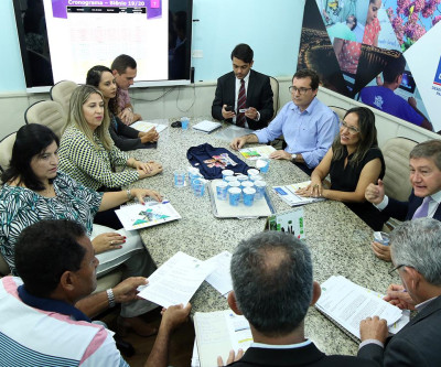 Prefeito Angelo Guerreiro recebe TRE para discutir mutirão de cadastramento biométrico