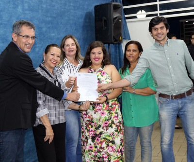 Administração empossa concursados para cargos na Saúde e Assistência Social