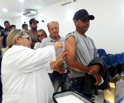 Unidades de Saúde de Brasilândia atenderão no horário noturno para vacinar a população contra a gripe