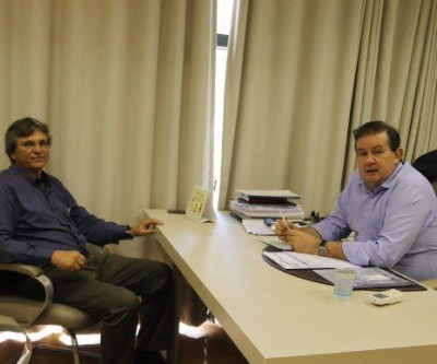 Eduardo Rocha recebe o prefeito de Basilândia e conversam sobre benfeitorias para o município