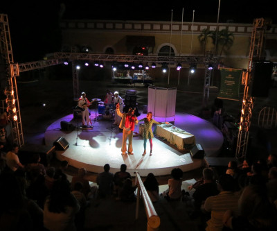 Espetáculo “Já Elvis” reúne cerca de 200 pessoas no Centro Cultural Pioneiros de Andradina