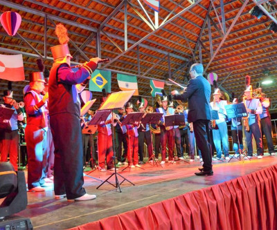 Projeto “Volta ao Mundo Num Balão” do CEI “Clarinda Dias” é finalizado com apresentações no Arena Mix