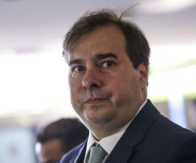 Internet protesta e levanta a #MaiaTraidorDaPatria