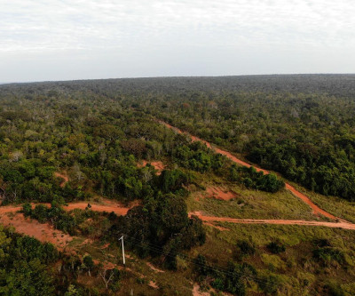 Estrada de acesso ao Parque do Pombo passa por manutenção