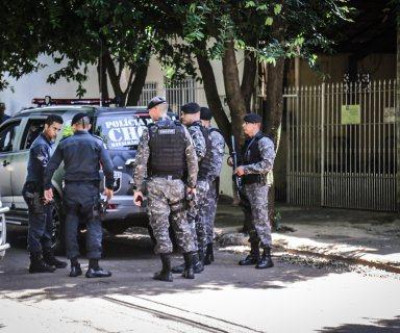 Morre homem que jogou facas em policiais durante confronto em Campo Grande