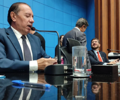 Após 'botão do pânico', deputados de MS pedem para pais serem vigilantes e olharem mochilas